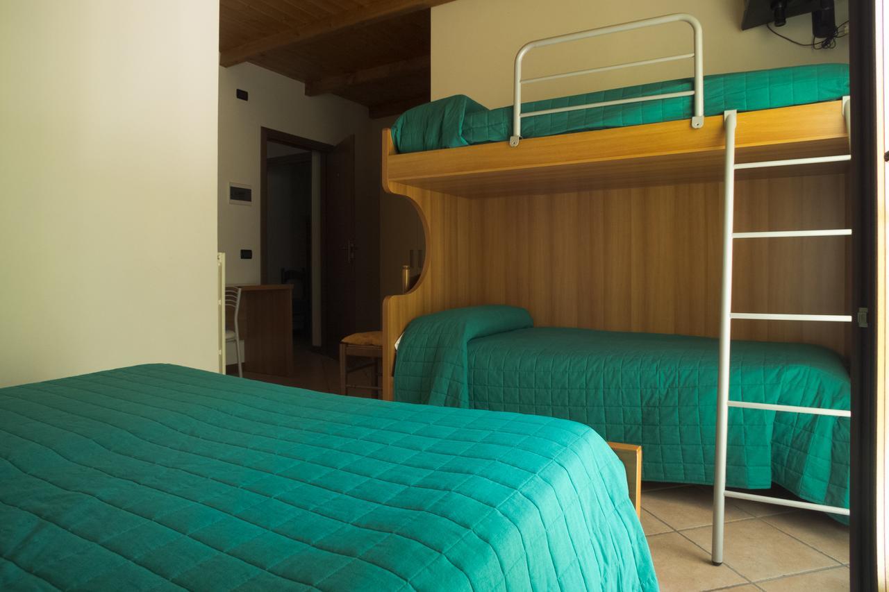 Albergo Ristorante Innocenti Ardenno Kültér fotó
