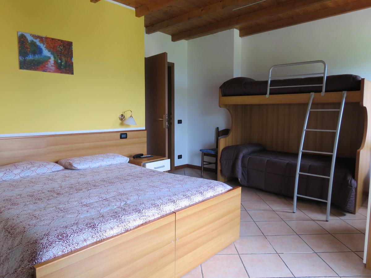 Albergo Ristorante Innocenti Ardenno Kültér fotó